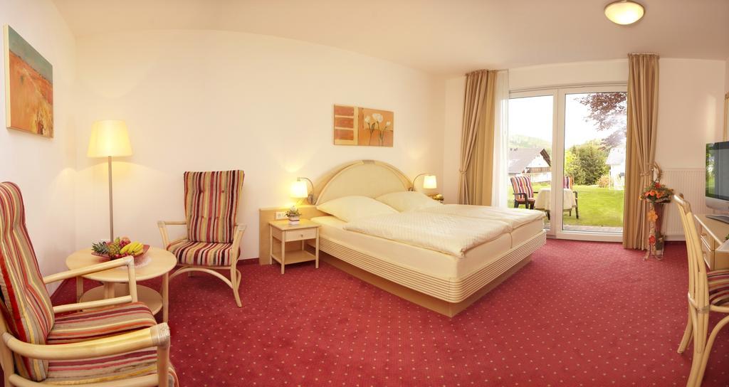 Hotel & Ferienappartements Edelweiss Willingen  Εξωτερικό φωτογραφία